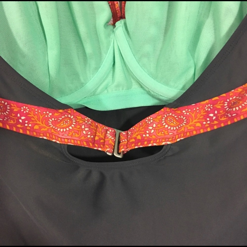 Athleta Tankini Top - Picture 8 of 8